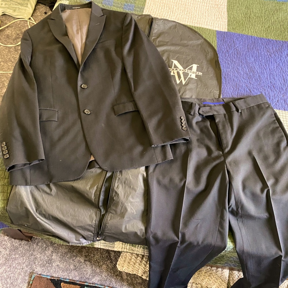 Used Men’s Wearhouse Black 2 Piece Suit